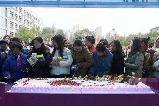 http://www.hudazx.cn/__local/F/82/75/7928656A45EFC41DF21D5E8C3DF_F918F15D_1485B.jpg